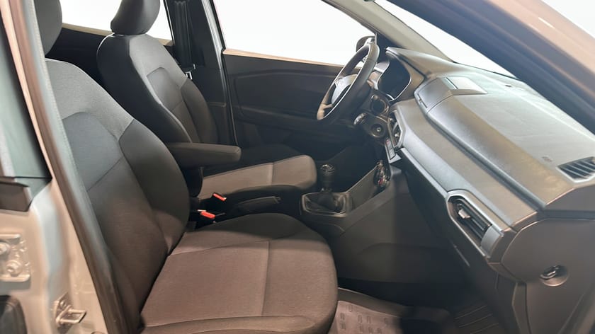 Bild 3 av Dacia Sandero ESSENTIAL TCE 90 4X2 MANUELL