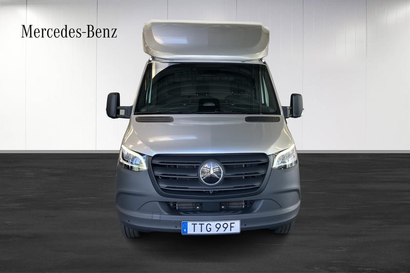 Bild 3 av Mercedes-Benz eSprinter 420 Chassi 81 kWh A3 Volymskåp LAGERKAMPANJ