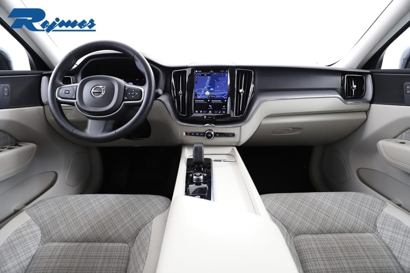 Bild 2 av Volvo XC60 Recharge T6 Core Edition
