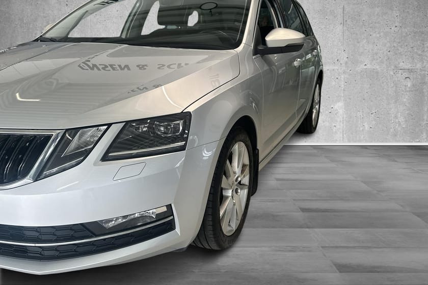 Bilde 4 av Škoda Octavia Stasjonsvogn Stasjonsvogn. Hengerfeste, Navigasjon, Cruise. DAB