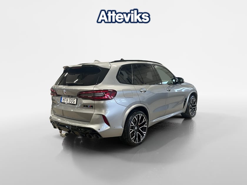 Bild 3 av BMW X5 M Competition Pano B&W Drag Laserlight DAP