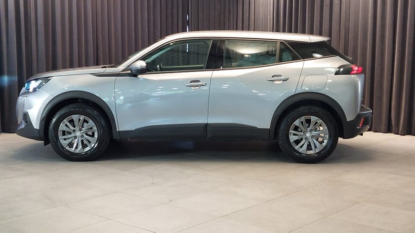 Bild 3 av Peugeot 2008 1.2 PureTech 130 Aut Motorvärm / Dragkrok
