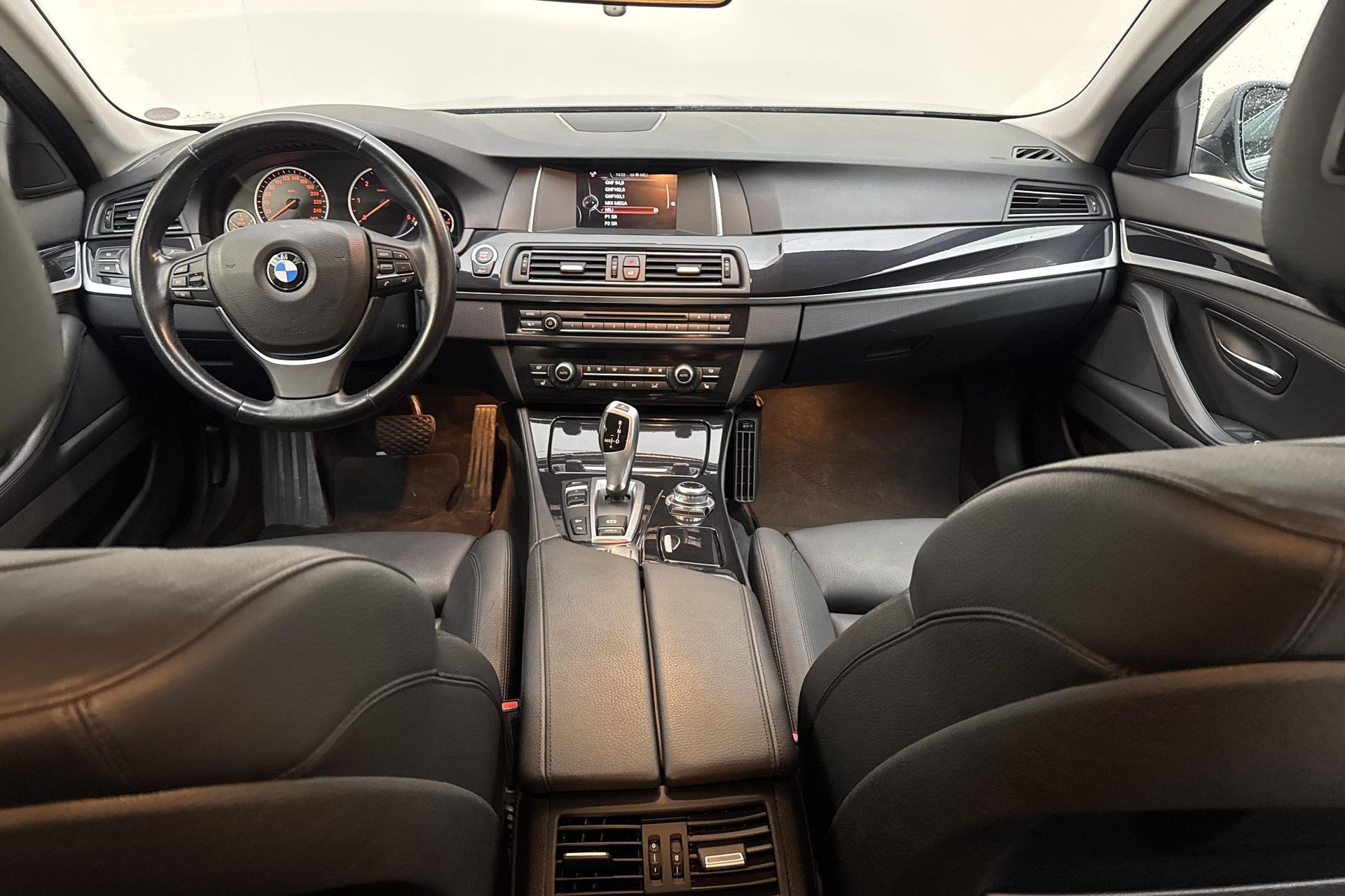 BMW 520 d xDrive Sedan 2016, bild 7/10