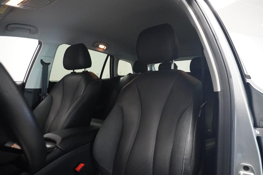 Bild 4 av MG 5 Standard Range SR Lux 50kWh 360 Elstol CarPlay