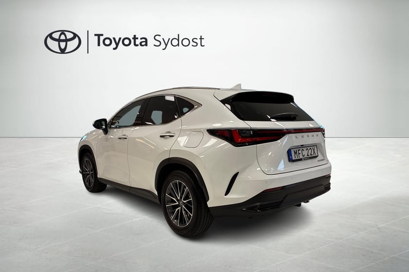 Bild 2 av Lexus NX 350h AWD Business Teknikpaket Dragkrok Tonade rutor mm.