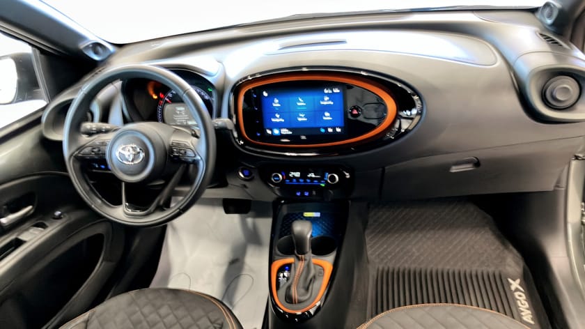 Bild 4 av Toyota Aygo X automat JBL limited edition