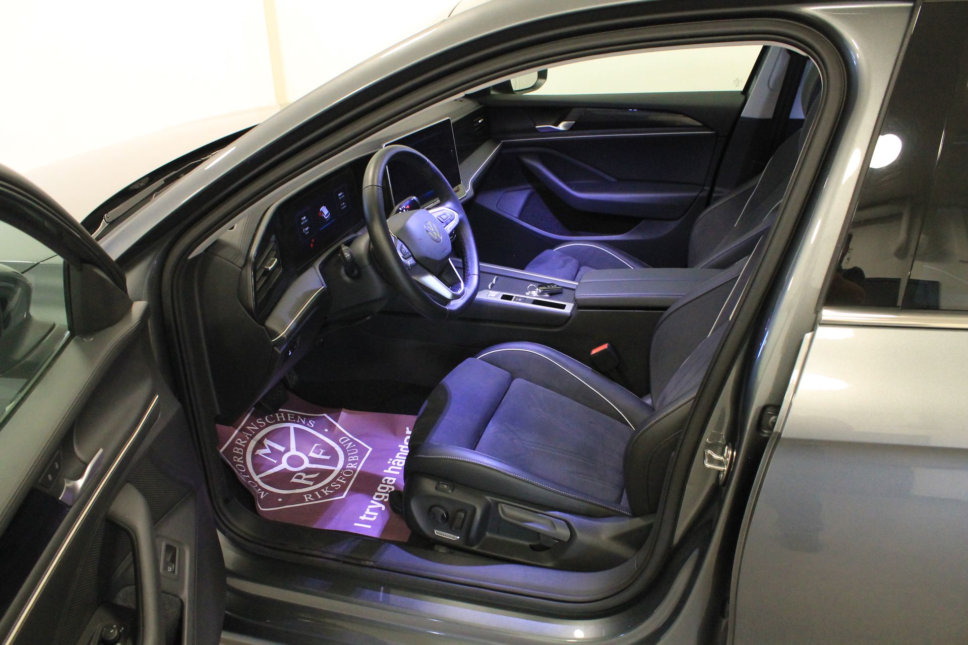 Volkswagen Passat 1.5 TSI Busniess 2025, bild 7/9