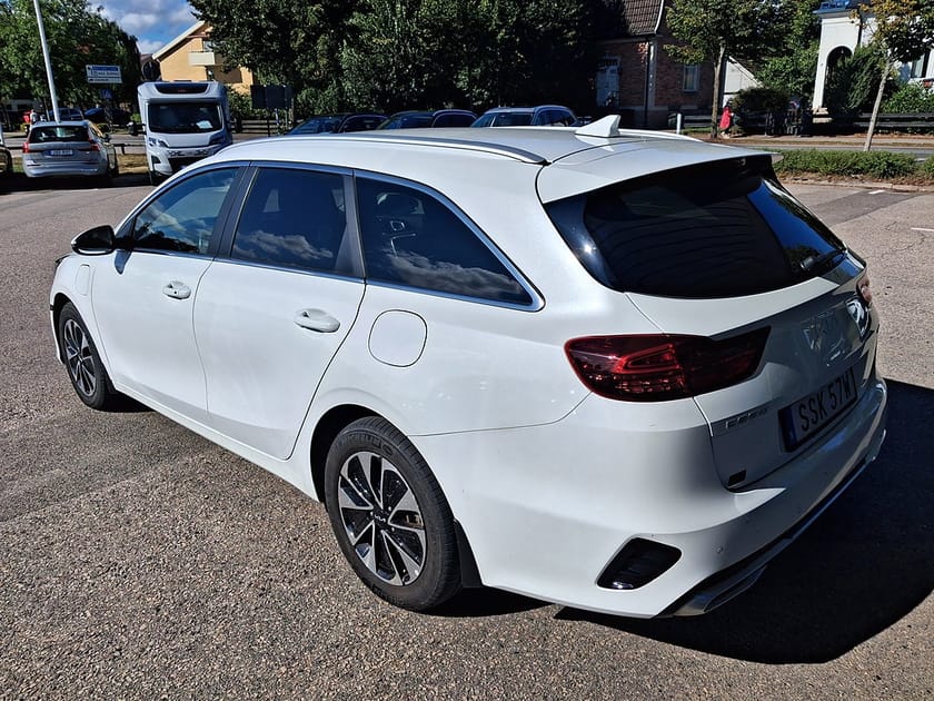 Bild 2 av Kia Ceed Sportswagon Plug-in Hybrid Plug in 141HK Advance