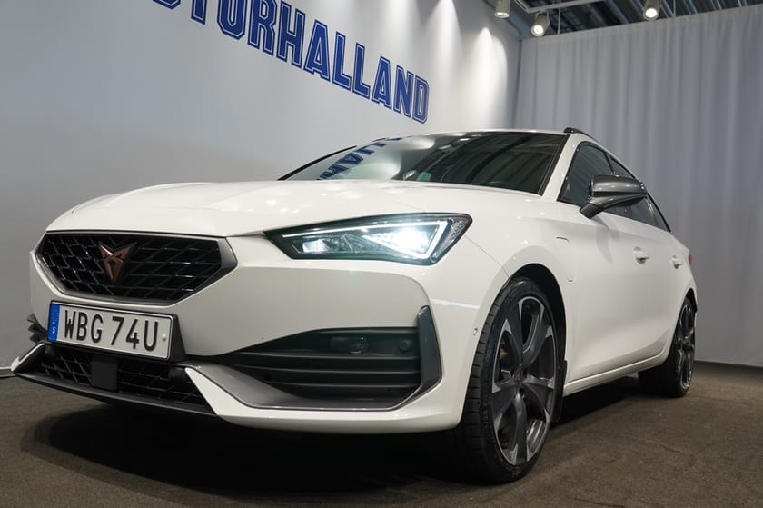 Bild 2 av CUPRA Leon Sportstourer e-Hybrid VZ - Drag, Kamera, MM!
