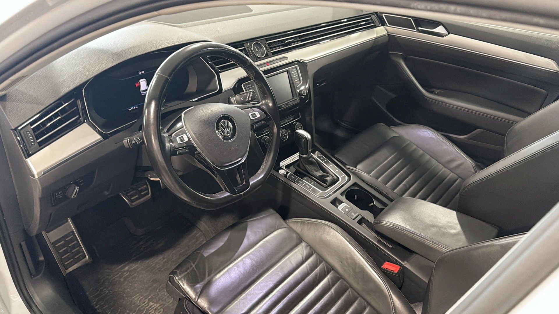 Volkswagen Passat 2017, bild 7/10