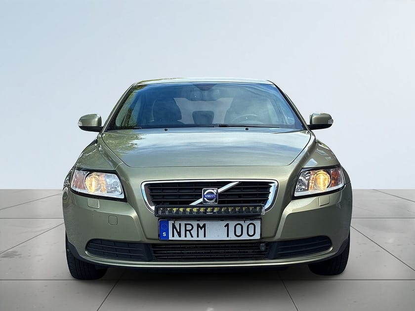 Bild 2 av Volvo S40 1.6 D Kinetic SoV-Däck/Drag/Värmare