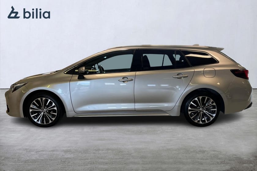 Bild 3 av Toyota Corolla Touring Sports Hybrid - Vinterhjul