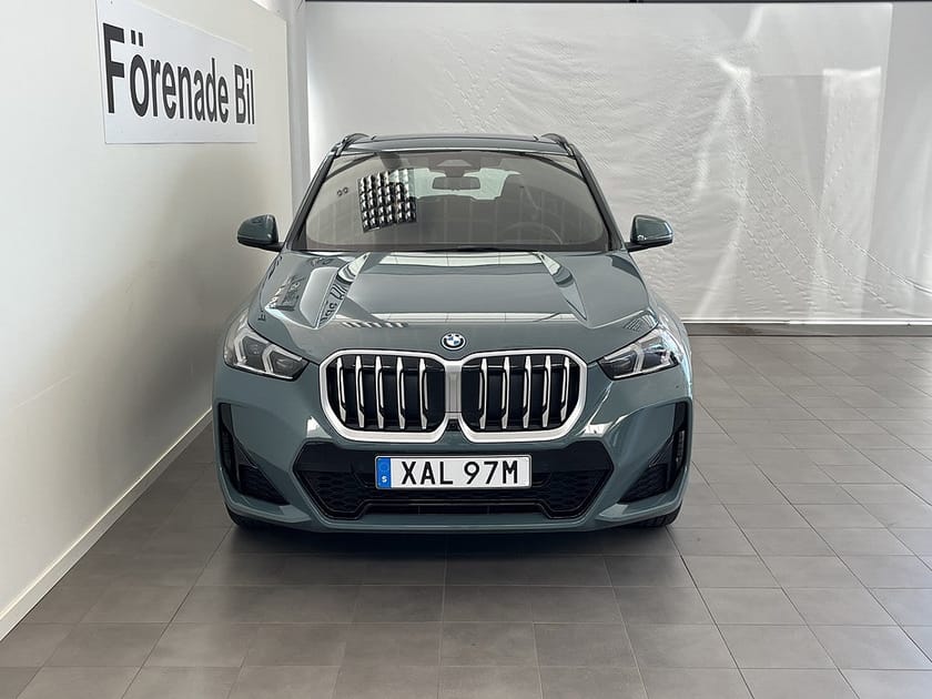 Bild 2 av BMW X1 xDrive25e M Sport Drag Head-Up Panorama Rattvärme