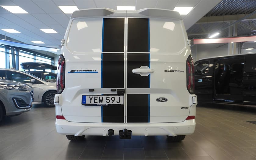 Bild 5 av Ford Transit Custom 82.5 kWh AWD E-Custom Skåp Sport 340l Elmotor 210kw 286hk 1-Växlad El