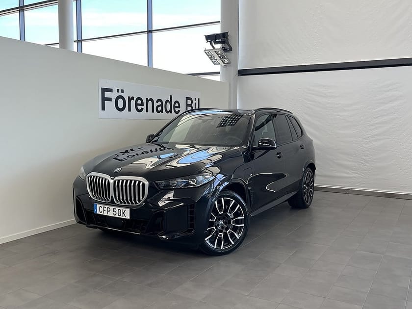 Bild 1 av BMW X5 xDrive50e 3,95%ränta M Sport Komfortstol Drag Panorama