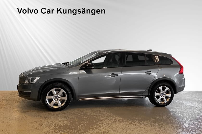 Bild 3 av Volvo V60 Cross Country D4 AWD Summum BE PRO LÄDER TAKLUCKA