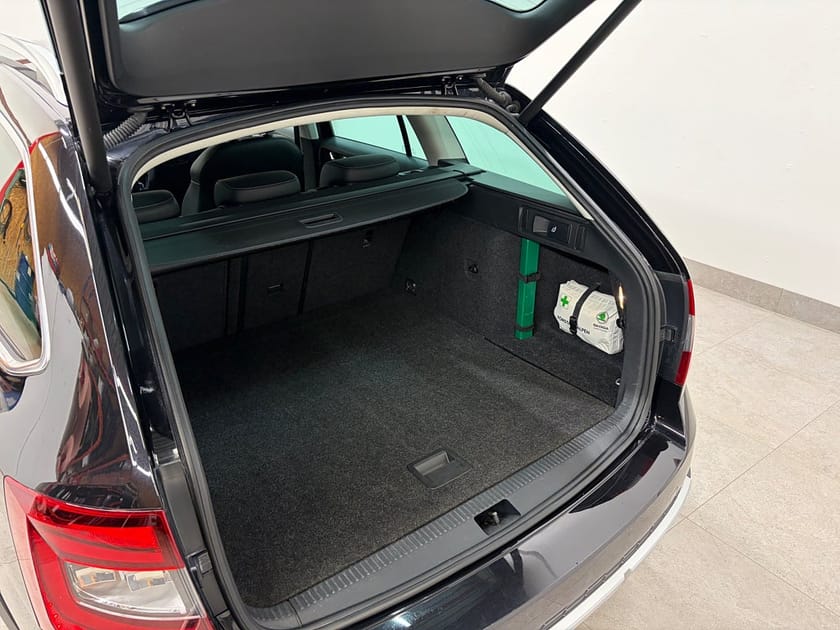 Bild 4 av Škoda Octavia Scout Skoda 2.0 TDI SCR 4x4 Premium Euro 6 Krok