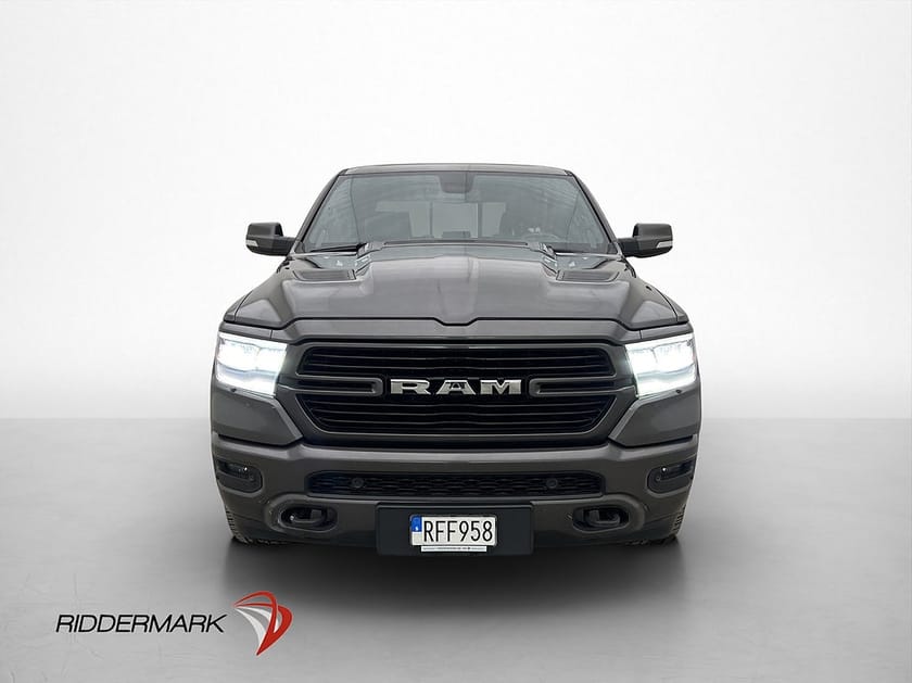 Bild 2 av RAM 1500 Crew Cab Laramie Sport 5.7 4x4 Drag Luft Pano H/K Diff MOMS