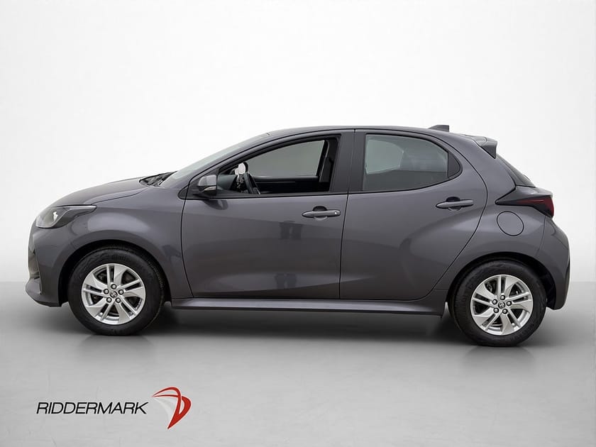 Bild 4 av Toyota Yaris Hybrid 116hk Kamera CarPlay Adaptiv Rattvärme