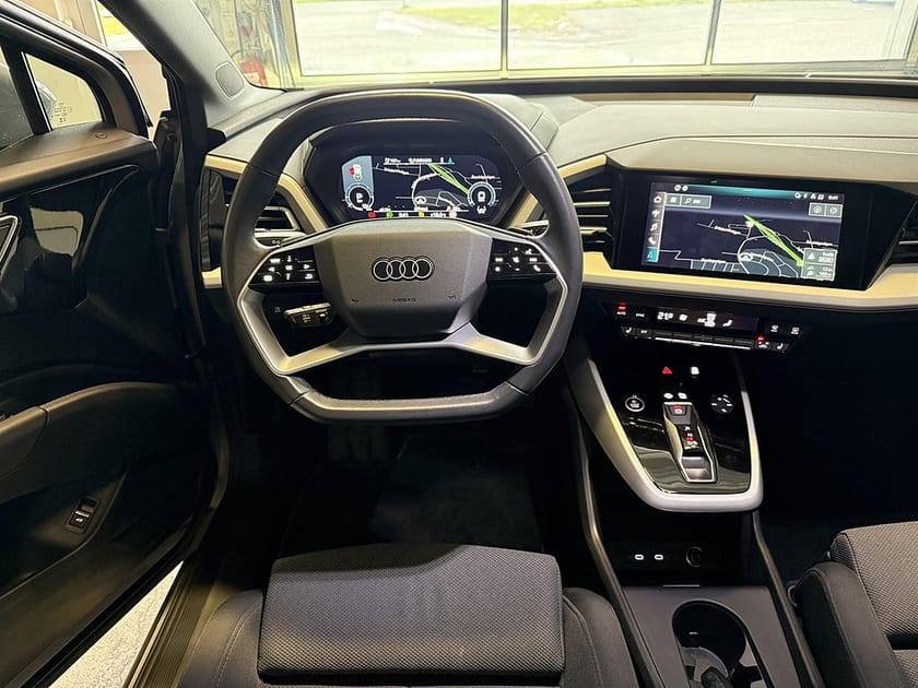 Bild 4 av Audi Q4 45 e-tron quattro Q  ADVANCE DRAG SVART OPTIK