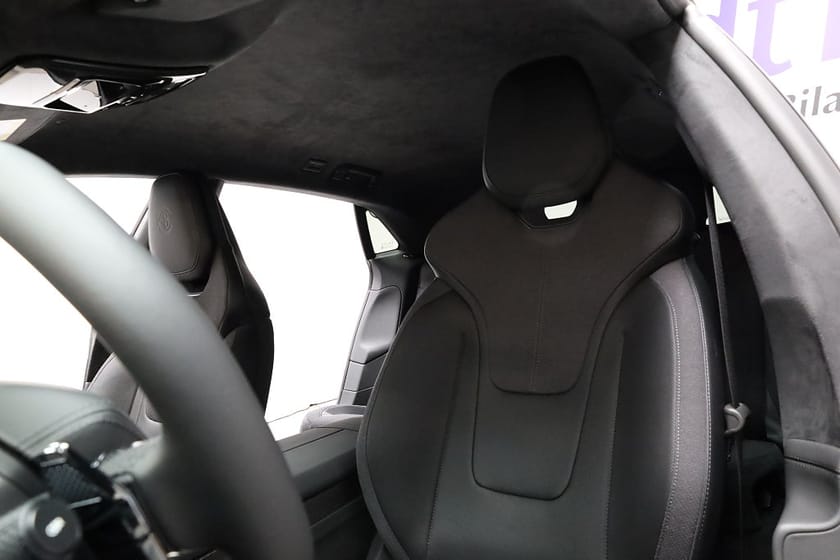 Bild 3 av Lotus Emeya