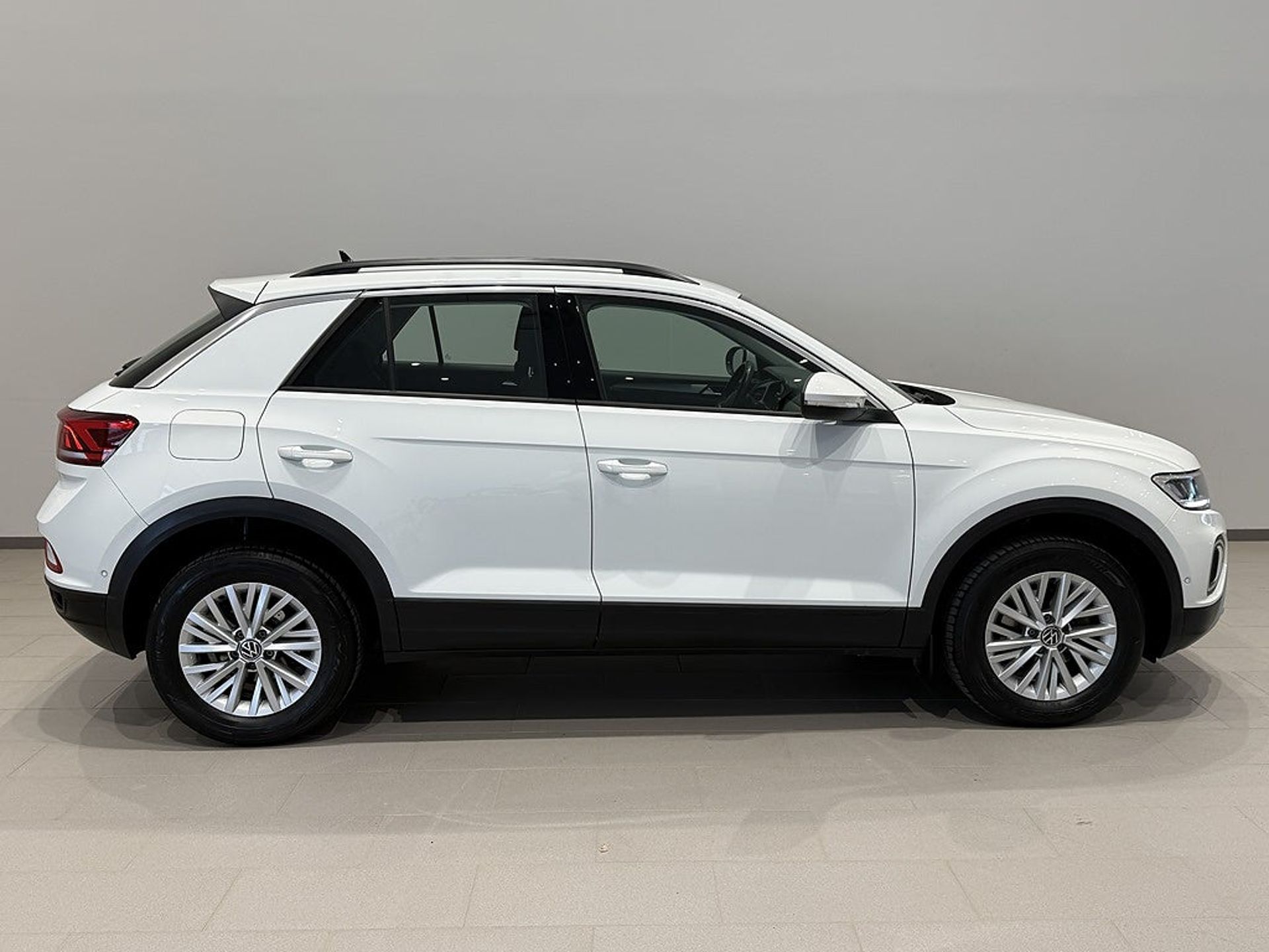 Volkswagen T-Roc 2024, photo 4/10