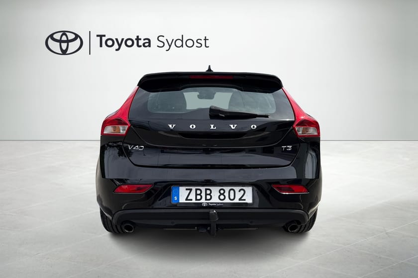 Bild 4 av Volvo V40 T3 Momentum (skinn, dragkrok)
