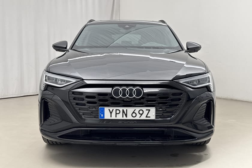 Bild 5 av Audi Q8 55 e-tron quattro (408hk) Panorama Helläder