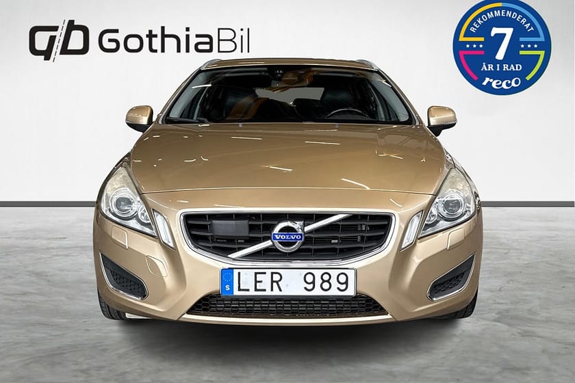 Bild 2 av Volvo V60 D3 Geartronic Summum Läder BLIS Adaptiv Drag Värmare