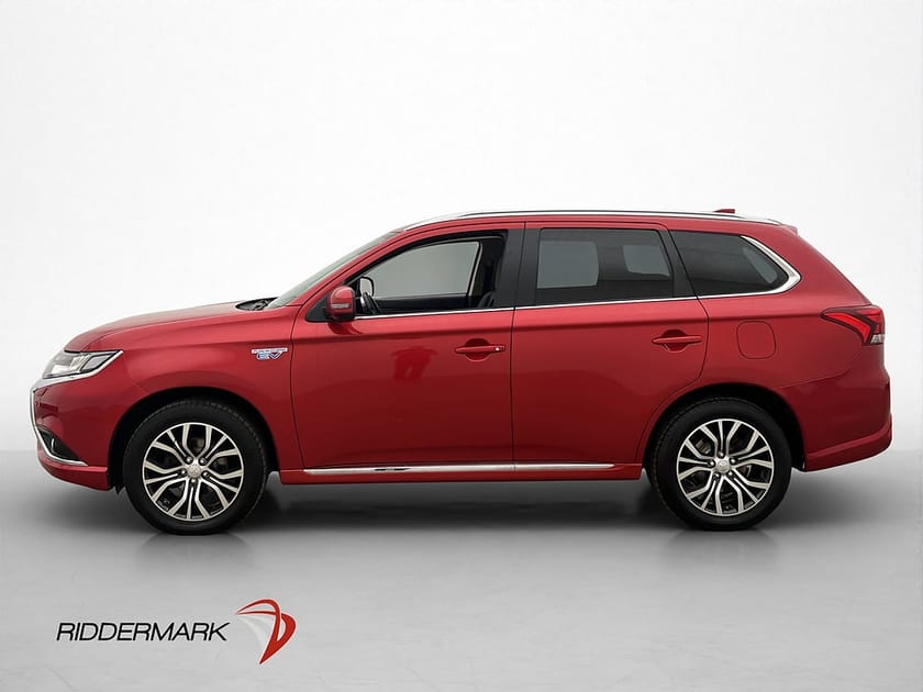 Bild 5 av Mitsubishi Outlander PHEV 203hk AWD Business 360° Skinn Drag