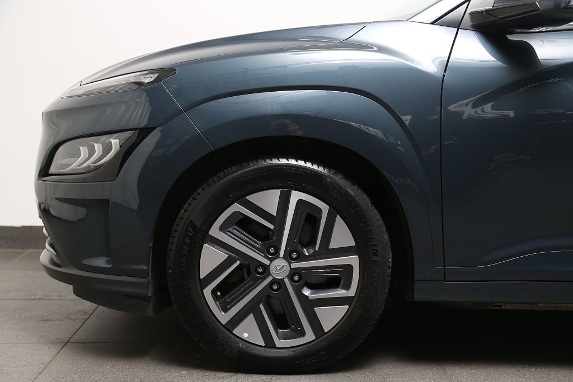 Hyundai Kona 64 kWh Essential 204hk 2021, bild 7/10