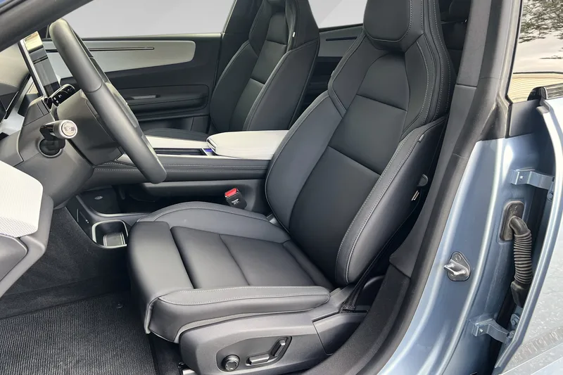 Polestar 4 Long Range Dual motor bilde 10