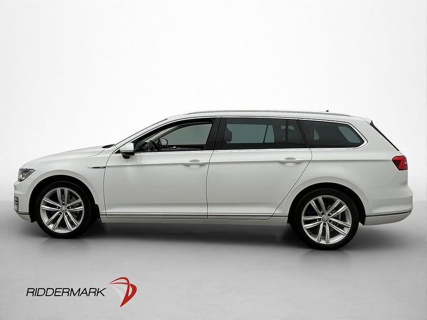 Bild 4 av Volkswagen Passat Variant GTE 1.4 TSI Cockpit Kamera Drag Carplay
