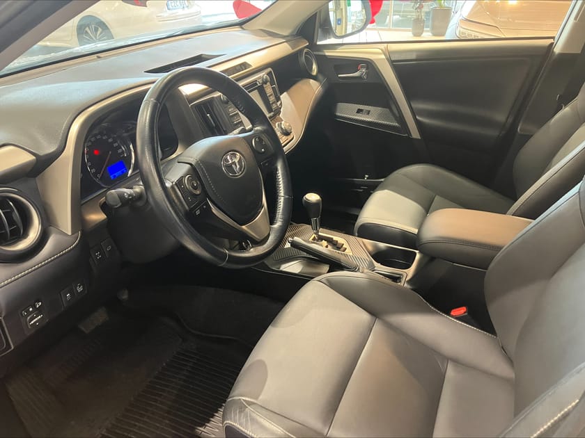Bild 5 av Toyota RAV4 2,0 AWD Executive Dragkrok