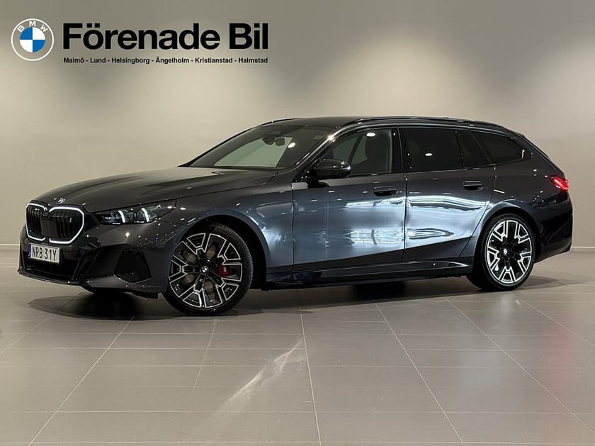 Bild 1 av BMW i5 xDrive40 Touring M Sport Drag AdptFartH H/K RattV 20"