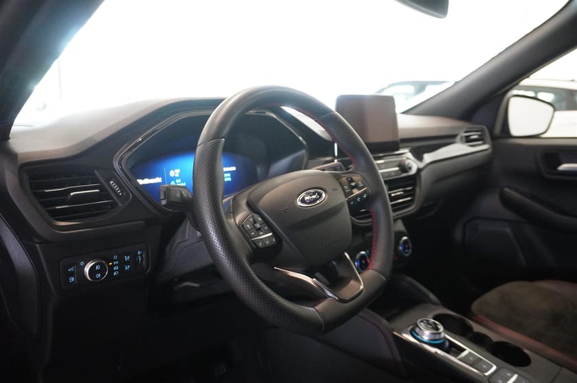 Bild 2 av Ford Kuga Plug-In Hybrid