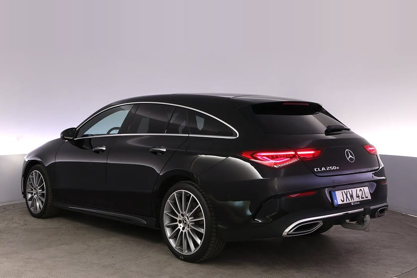 Bild 4 av Mercedes-Benz CLA 250 e Shooting Brake AMG Pano Kamera Drag