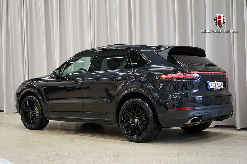 Bild 5 av Porsche Cayenne E-Hybrid S Pano Softclose BOSE Kamera 14-vägs Rattvärme