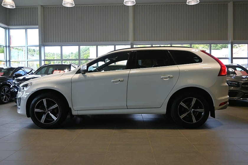 Bild 2 av Volvo XC60 D4 Aut 190hk Classic R-Design Drag
