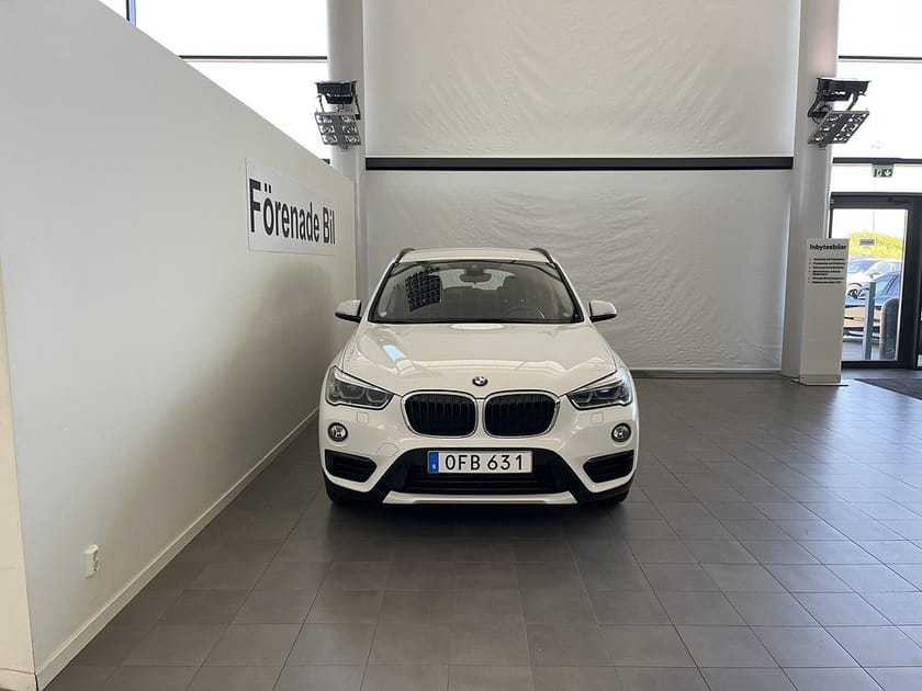 Bild 2 av BMW X1 sDrive20d sDrive 20d Sport Line Nav Drag Rattvärme PDC