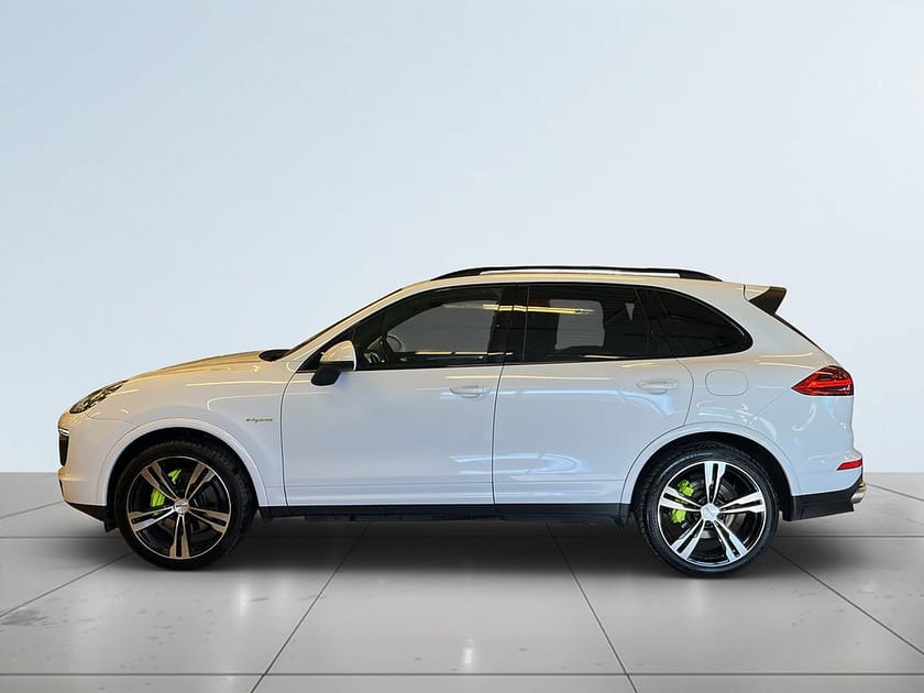 Bild 4 av Porsche Cayenne S E-Hybrid AWD 416hk Drag/Värmare/Kamera/SoV-Hjul