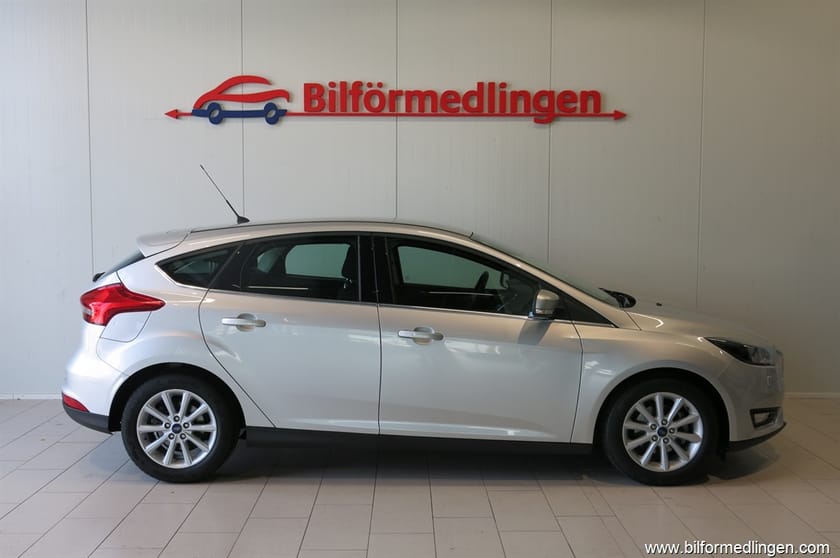 Bild 2 av Ford Focus 1.0 100hk Titanium V-Hjul Kamremsbyte ingår!