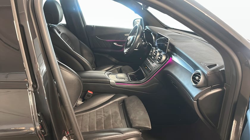 Bild 3 av Mercedes-Benz GLC 220 d 4MATIC 220d 4M AMG Pano HuD Burmester Drag Sommarkampanj 3,95%