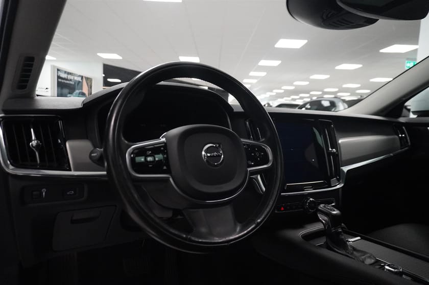Bild 3 av Volvo V90 Cross Country D4 AWD Advanced Edt H K Luft
