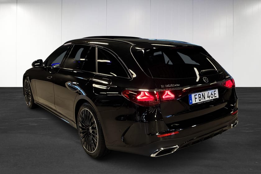 Bild 4 av Mercedes-Benz E 300 de 4MATIC T 4M 9G | AMG | Advanced Edition | 360 | Pano | Burmeste
