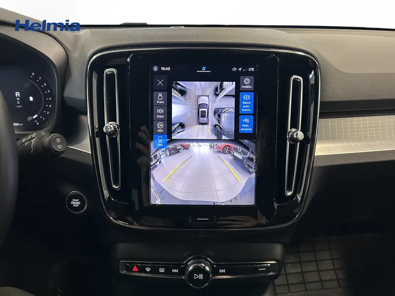 Bild 14 av 18 – Volvo XC40 B3 FWD Bensin Plus Dark