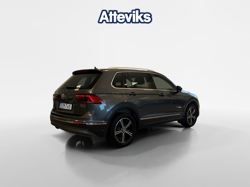 Bild 3 av Volkswagen Tiguan Highline 2.0 TDI 190hk *Drag/P.Värm/Backkamera*