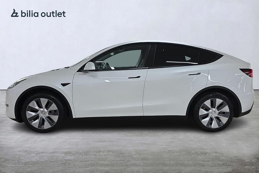 Bild 4 av Tesla Model Y Long Range AWD Dragkrok Panorama Skinn Moms