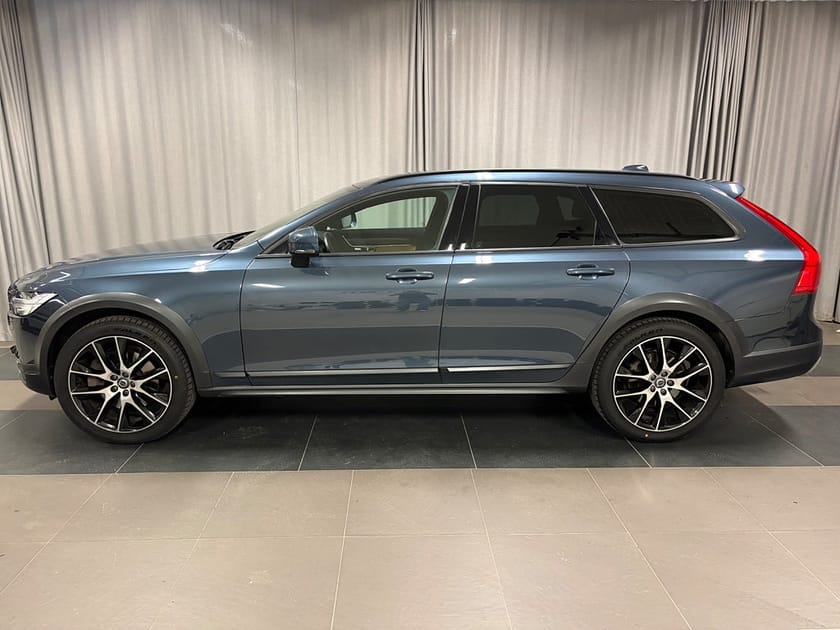 Bild 2 av Volvo V90 Cross Country D4 AWD Läder Drag