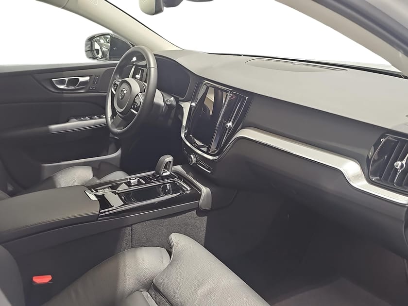 Bild 4 av Volvo V60 T6 Plus Dark Edition